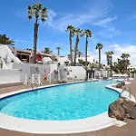 Puerto Chico A Playa Blanca (Lanzarote)