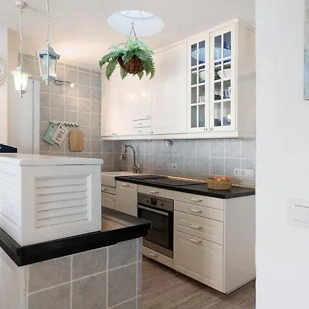 Daire Puerto Chico A Playa Blanca