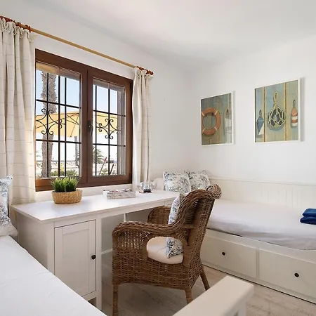 Daire Puerto Chico A *