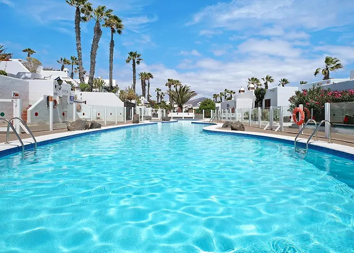 Apartment Puerto Chico A *